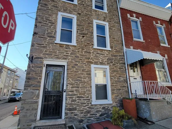 132 Jamestown St, Philadelphia, PA 19127