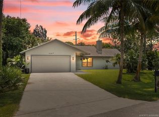 6361 SE Phillips Bend Ave, Stuart, FL 34997