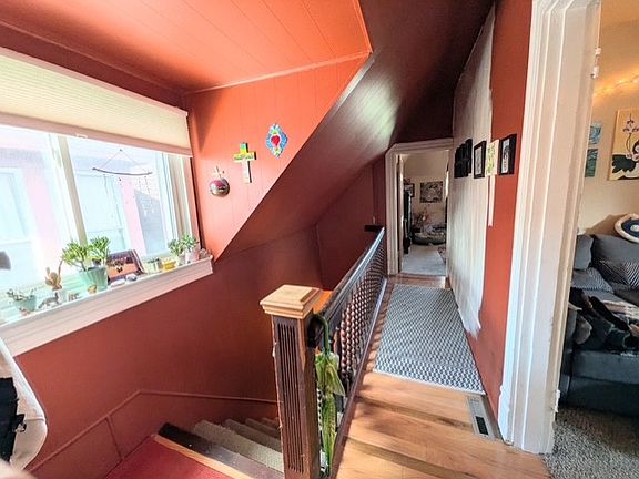 4th image of 125 S Graham St #3