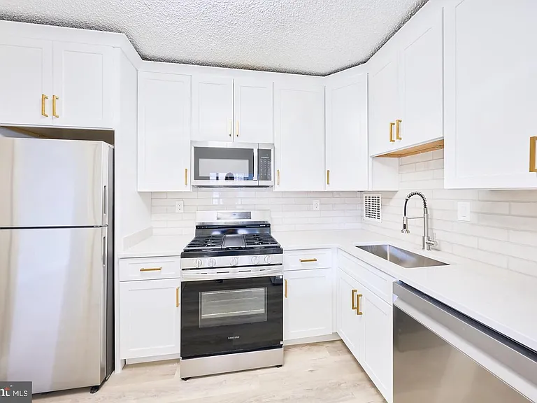 3701 S George Mason Dr #2318N — Photo 11