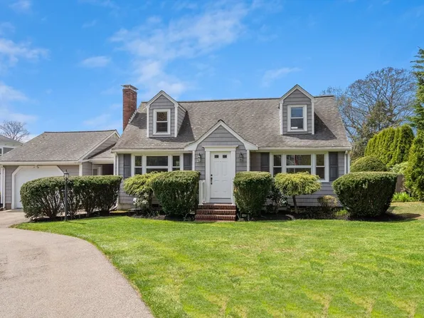 185 Winter St, Westwood, MA 02090