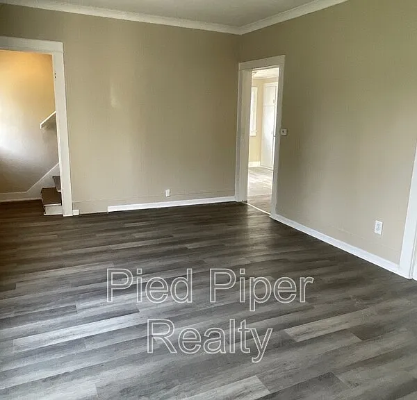 1254 S Chicago Ave — Photo 13