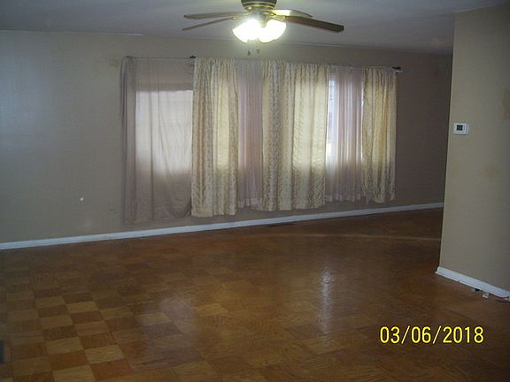 3rd image of 309 Herndon St