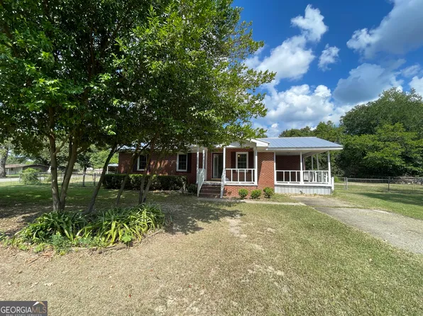 110 Duskin Dr, Cochran, GA 31014