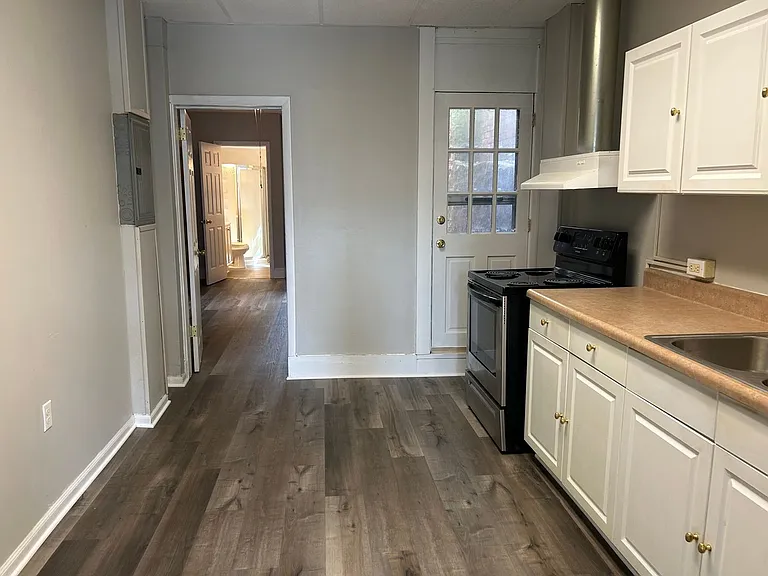 416 Manor St #418 — Photo 3