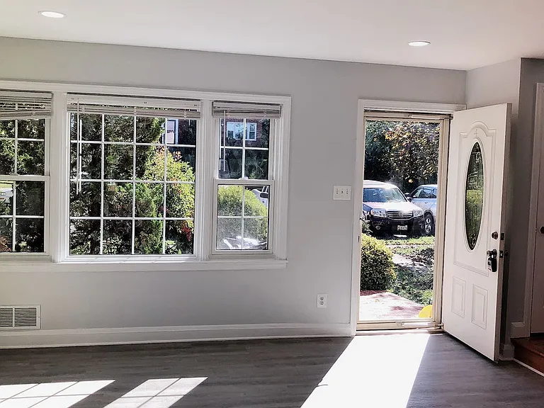 4 Winthrop Ct — Photo 5