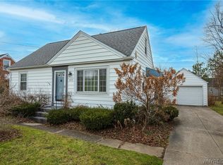 2253 Pleasant Ave, Lake View, NY 14085