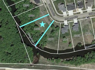 1280 Goldenwood Dr, West Fargo, ND 58078