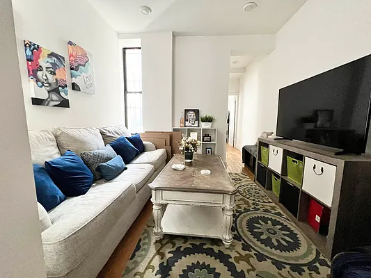 Rented by EastMount Realty LLC | media 19