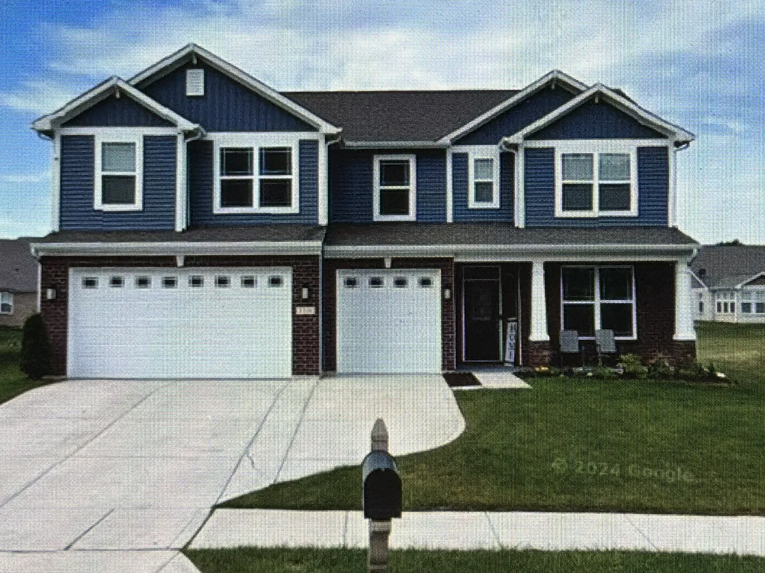 5 bed, 3208 sqft, $3,265 — Photo 1