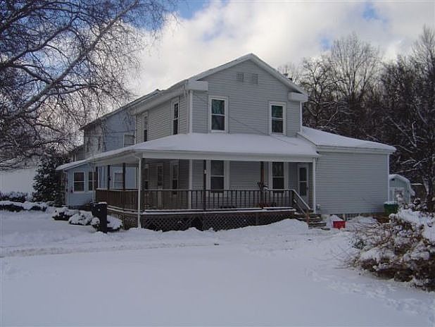 1st image of 93 Pleasant Ave