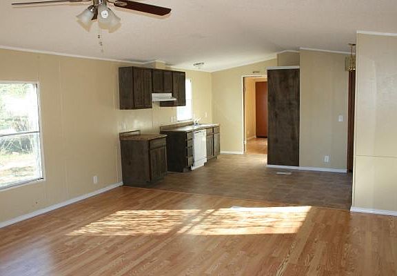 2nd image of 15742 Cedar Bay Dr