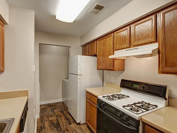 Extra Cabinet Storage Space in the Kitchen