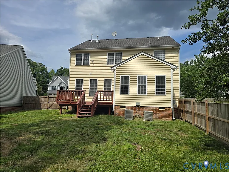 9521 Pine Trails Ct — Photo 26