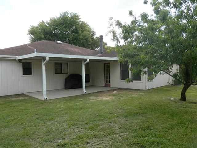 2nd image of 9399 Meadowbend Dr