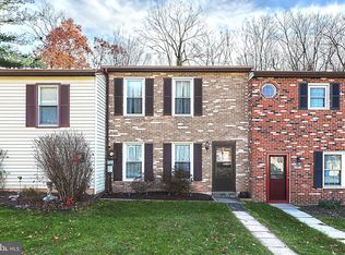 304 Juniper Dr, Etters, PA 17319