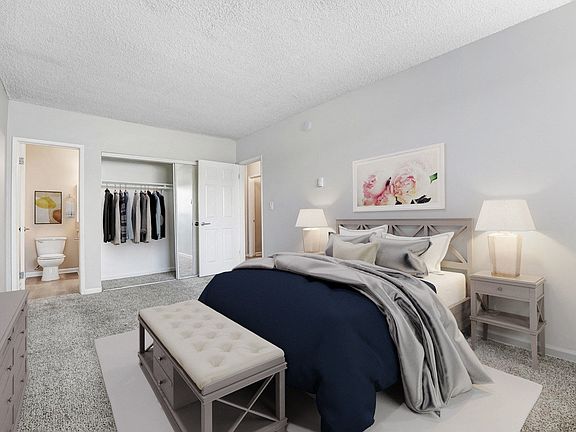 5th image of 11750 Kittridge St #46