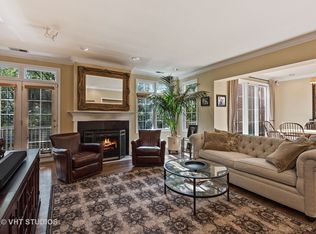 1446 W Wrightwood Ave, Chicago, IL 60614