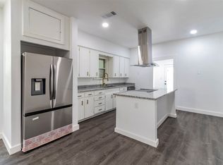 516 N Adelaide St, Terrell, TX 75160