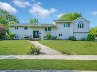 172 Colonial Springs Rd, Wyandanch, NY 11798