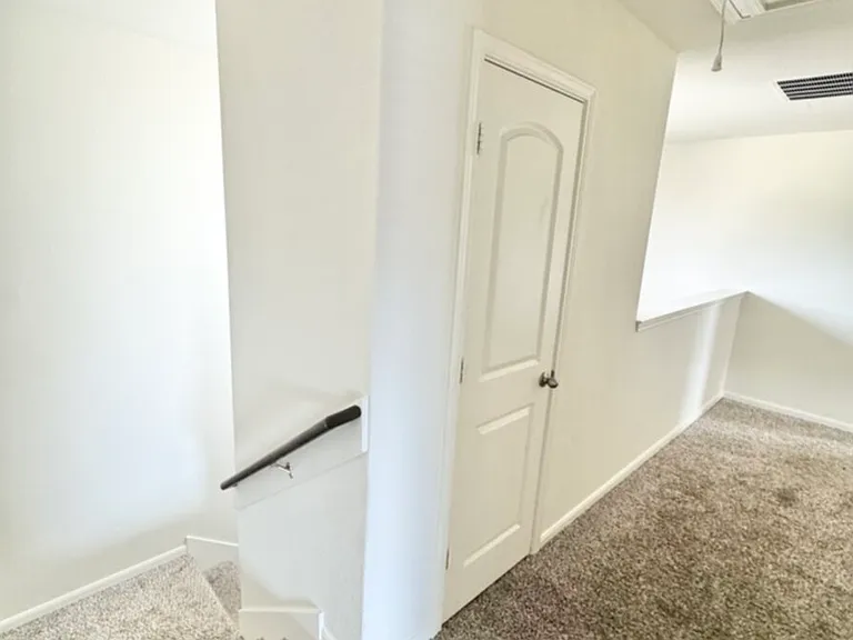 752 Saratoga Dr — Photo 10