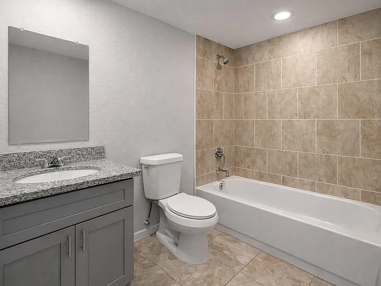6614 Haight St #B — Photo 10
