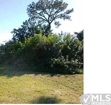 2nd image of 5212 Ferndale Dr