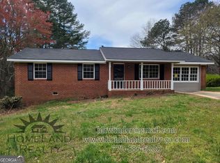858 Pine Shadow Ln, Winder, GA 30680