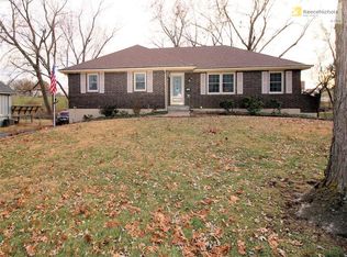 6813 E 129th St, Grandview, MO 64030