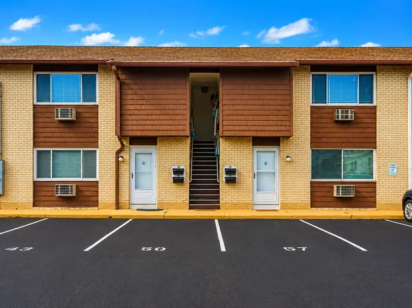 1 Osborne Pl APT 49, Rumson, NJ 07760