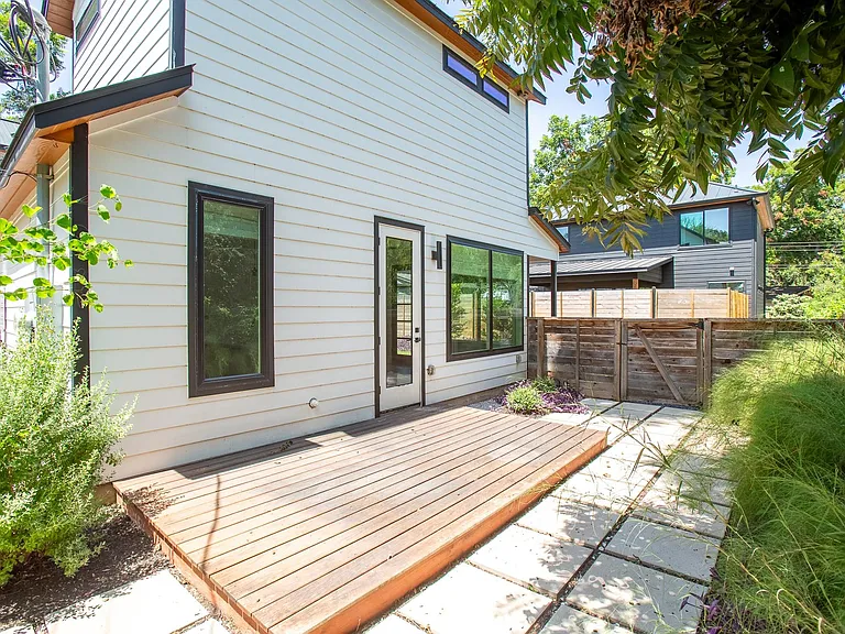 913 Mansell Ave #2 — Photo 21