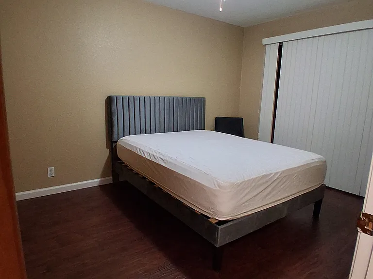 1127 Rosa Del Rio Way — Photo 10