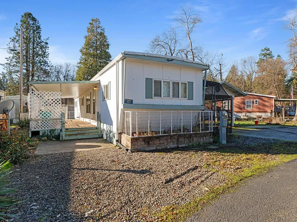 22071 Highway 62 #36, Shady Cove, OR 97539