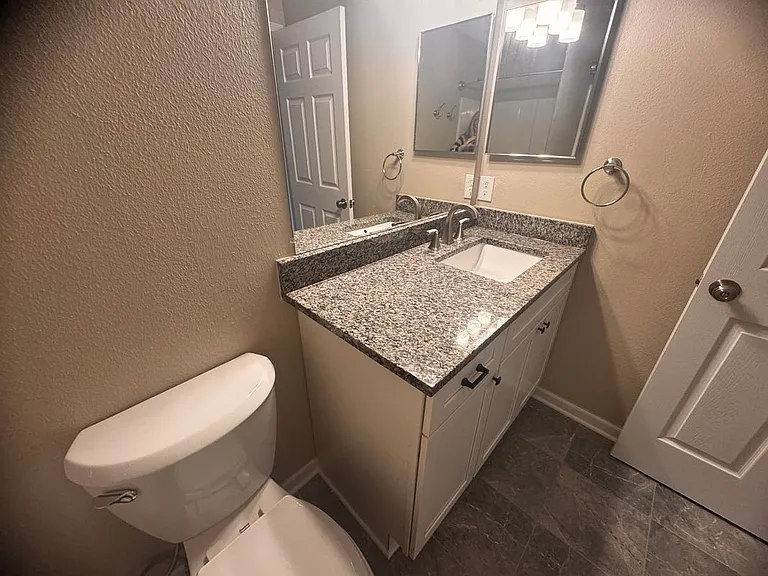 14208 Pinehurst Ln #14208 — Photo 20