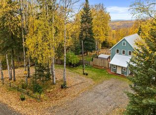 1083 Trianon Dr, Fairbanks, AK 99712