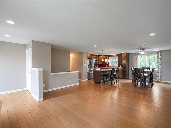 3rd image of 477 Terazzo Dr