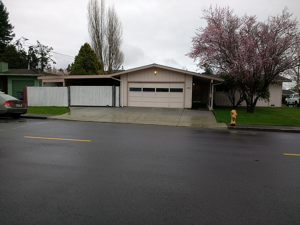 1085 north side from street