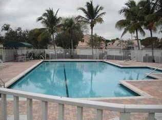 2067 Madeira Dr, Fort Lauderdale, FL 33327
