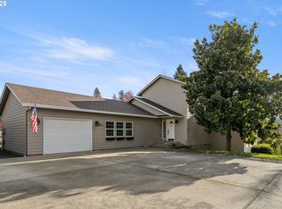 660 Jade St, Sutherlin, OR 97479