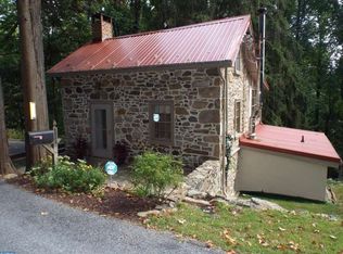 7722 Salem Bible Church Rd, Zionsville, PA 18092