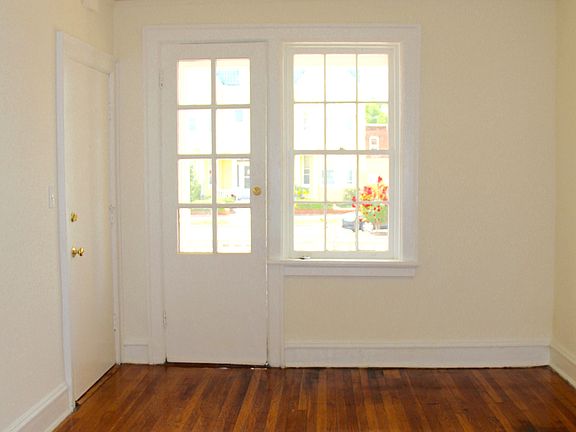 2nd image of 801 N Boulevard APT 4
