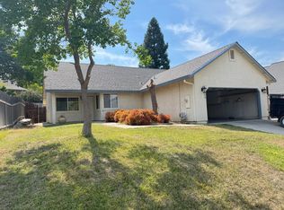 588 Reddington Dr, Redding, CA 96003
