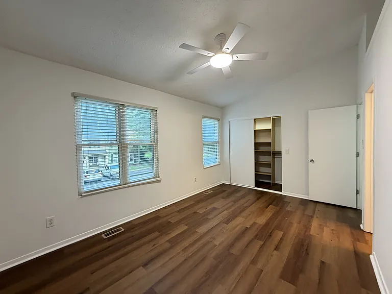 2805 Queen Anne Ct — Photo 27