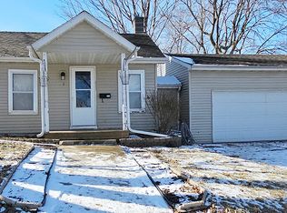 211 Douglas Ave, Dixon, IL 61021