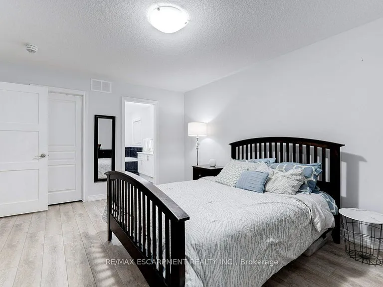 85 Showcase Dr #MAIN — Photo 37