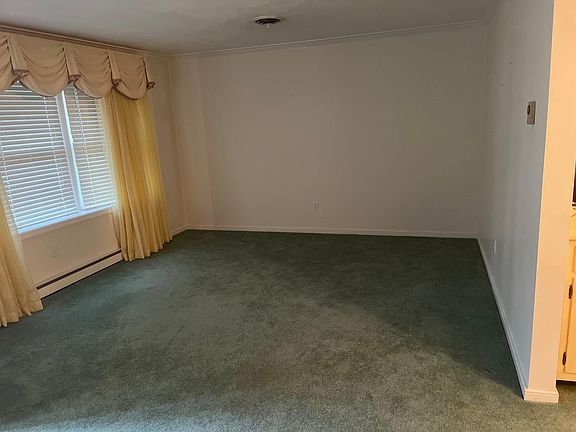 5th image of 203 Biltmore Dr