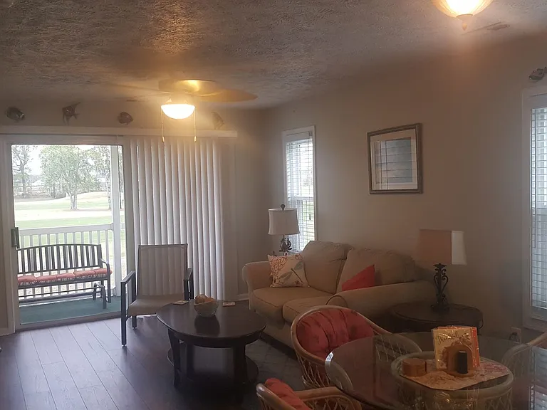 573 Blue River Ct #8F — Photo 3