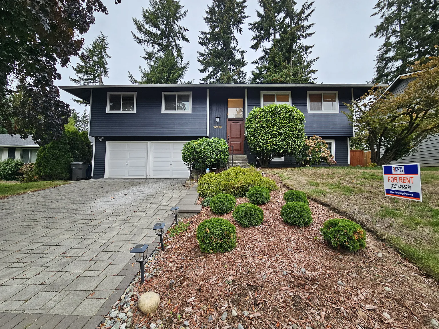 3 bed, 1985 sqft, $4,100 — Photo 2