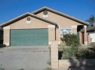 570 Award Dr, Colton, CA 92324