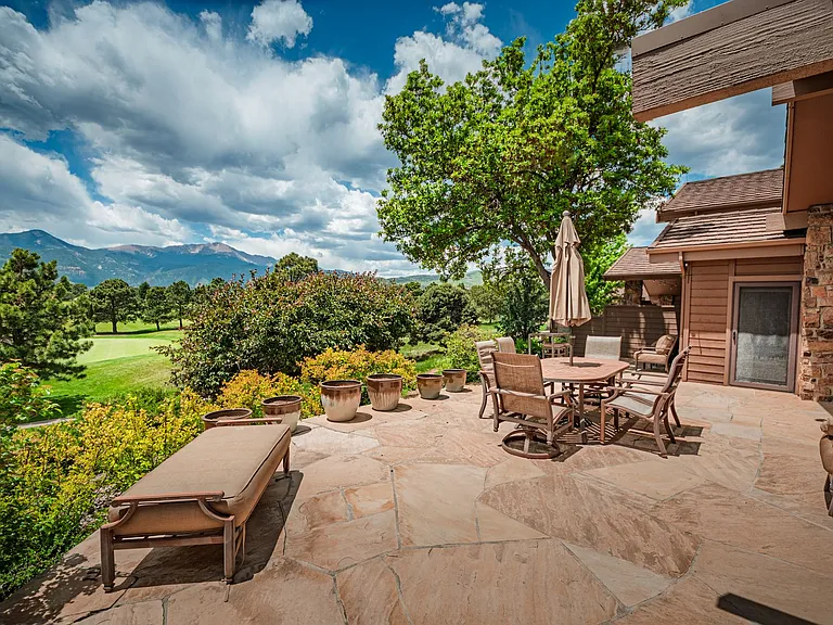 3570 Camels Ridge Ln — Photo 8